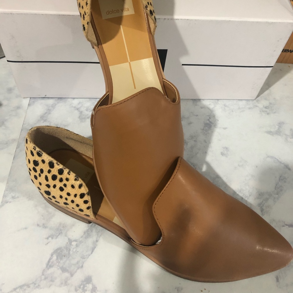 COPY - NWT Dolce Vita Kelsa Flats
